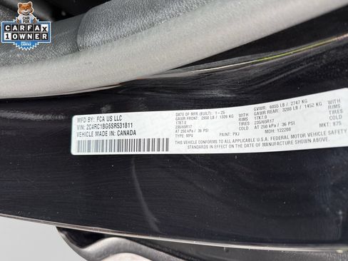 Used 2025 Chrysler Pacifica Select FWD image 31