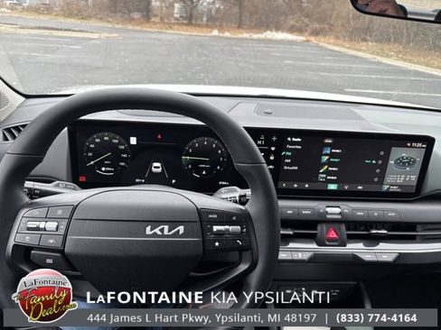 Certified 2025 Kia K4 EX image 13
