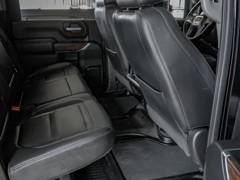 Used 2023 GMC Sierra 2500 Denali w/ Denali Black Diamond Edition AWD/4WD image 35