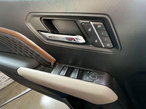 New 2026 GMC Canyon Denali image 24