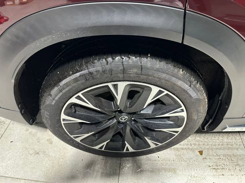 Used 2024 MAZDA CX-90 Plug-In Hybrid w/ Premium Pkg image 7