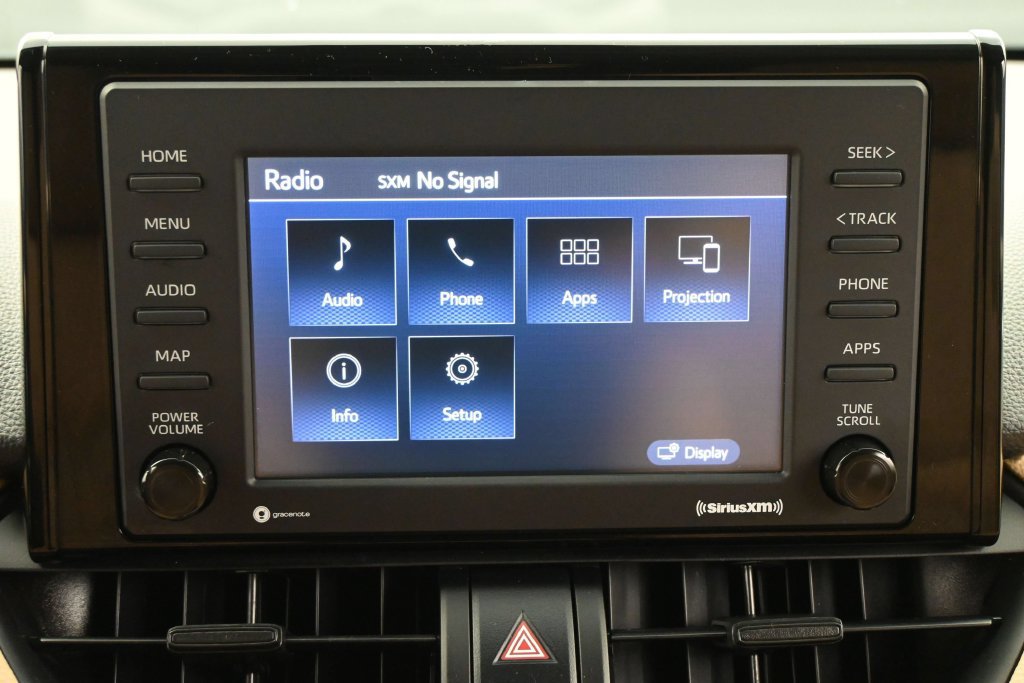 Used 2022 Toyota RAV4 XLE w/ Convenience Package FWD image 9