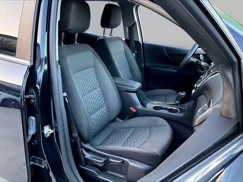 Used 2021 Chevrolet Equinox LT FWD image 9