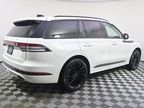 New 2026 Lincoln Aviator Reserve AWD/4WD image 7