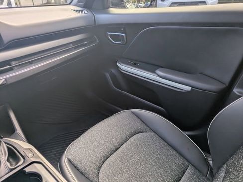 Used 2025 Kia K4 GT-Line image 16