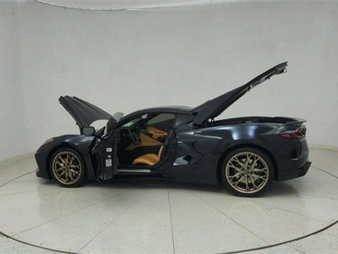 Used 2024 Chevrolet Corvette Stingray w/ Stealth Interior Trim Package image 64