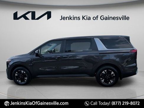 New 2026 Kia Carnival LXS FWD image 9