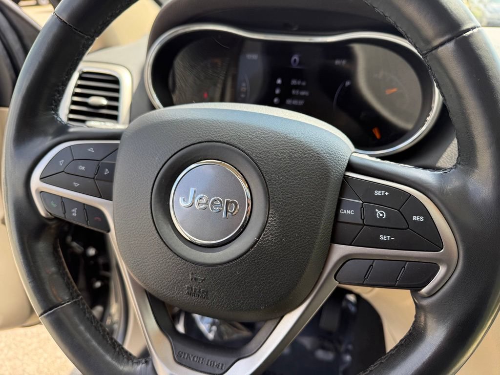 Used 2021 Jeep Grand Cherokee Limited AWD/4WD image 25