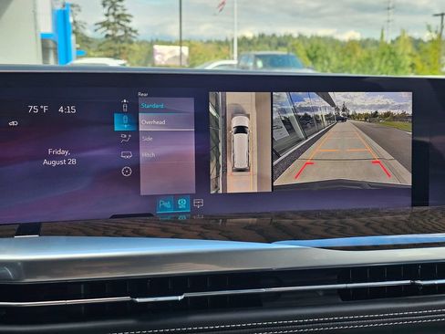 New 2026 Cadillac Escalade ESV Platinum Sport AWD/4WD image 34