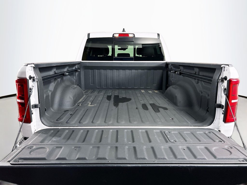 Used 2025 RAM 1500 Limited w/ Off Road Group AWD/4WD image 28