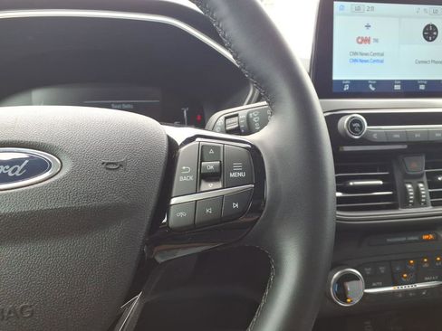 Used 2024 Ford Escape Active AWD/4WD image 17