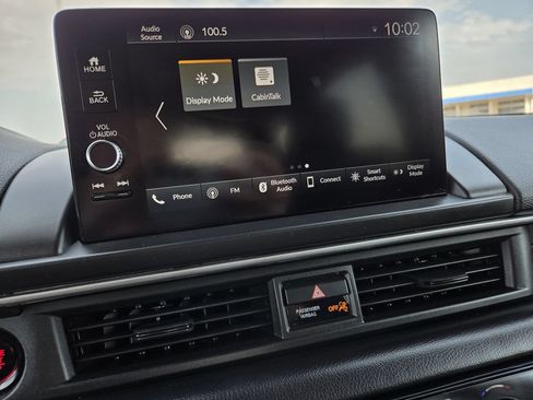 Used 2024 Honda Pilot EX-L image 10
