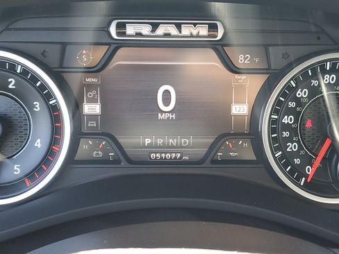 Used 2019 RAM 2500 Laramie w/ Black Appearance Package AWD/4WD image 22
