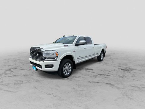 Used 2022 RAM 3500 Limited AWD/4WD image 4