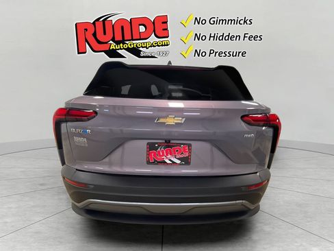 Used 2024 Chevrolet Blazer EV LT AWD/4WD image 8