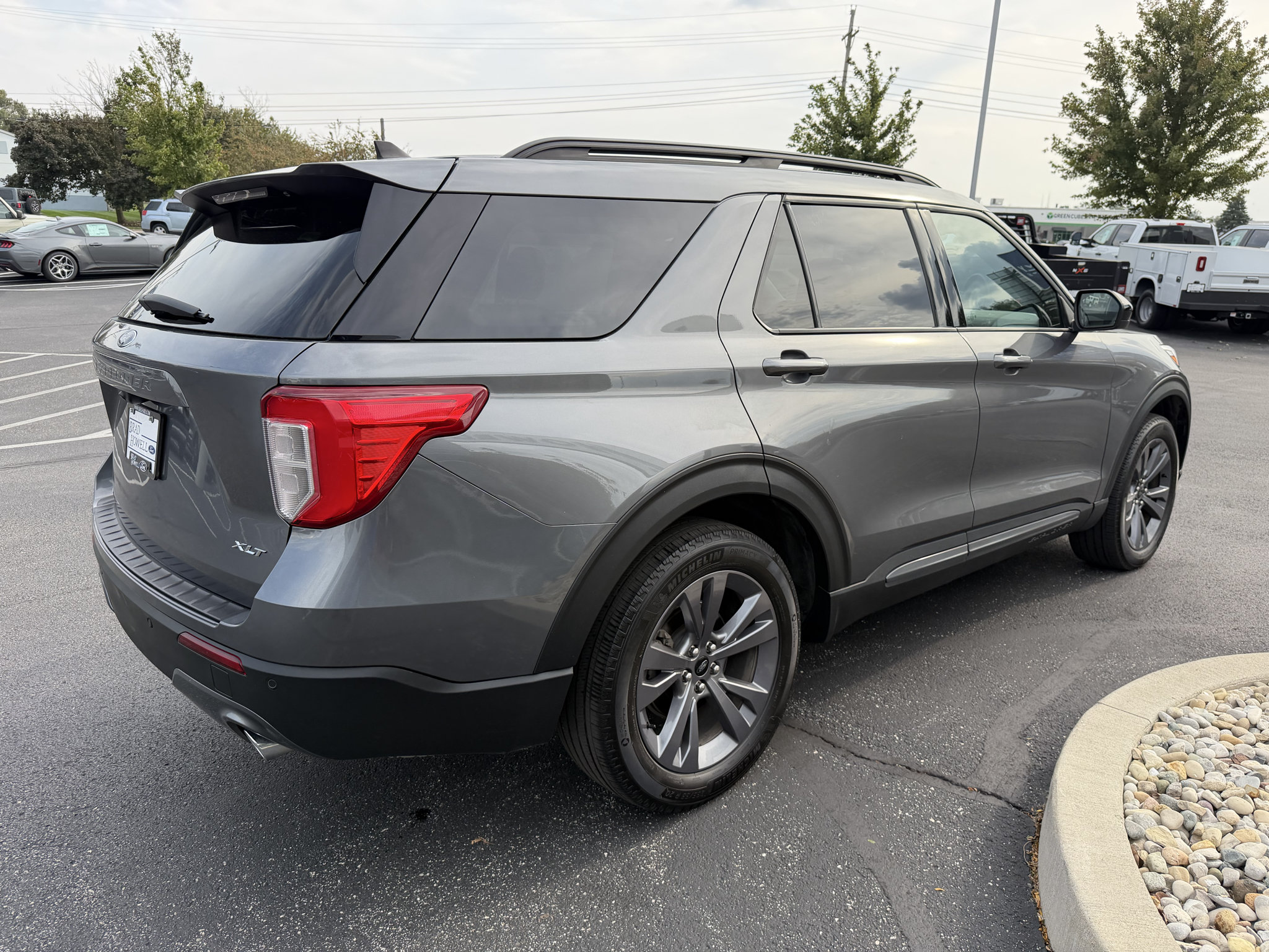 Used 2023 Ford Explorer XLT w/ Equipment Group 202A AWD/4WD image 6