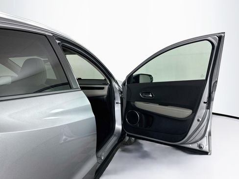 Used 2022 Honda HR-V EX image 31