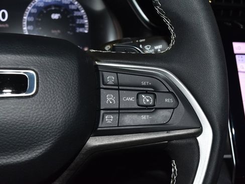 Used 2025 Jeep Grand Cherokee L Limited w/ Trailer Tow Package image 10