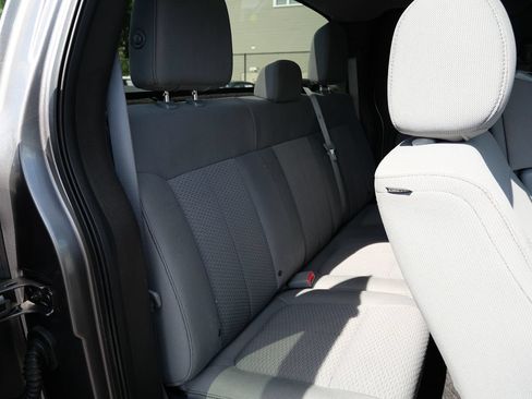 Used 2014 Ford F150 XLT w/ XLT Chrome Package RWD image 27