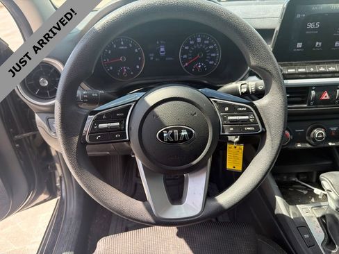 Used 2020 Kia Forte LXS FWD image 10