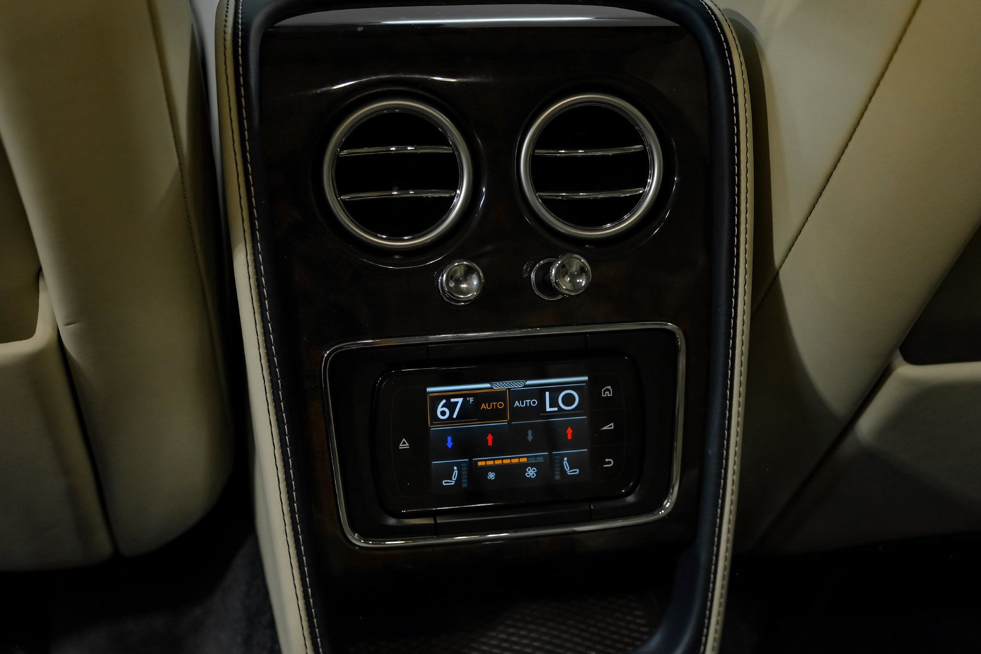 Used 2018 Bentley Flying Spur W12 AWD/4WD image 47