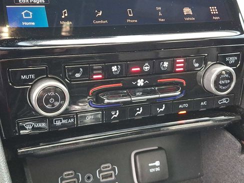 Used 2022 Jeep Grand Cherokee L Overland image 19