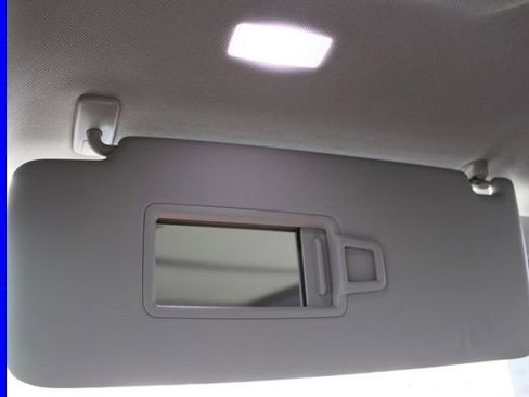 Used 2025 Volkswagen Atlas Peak Edition SE image 46