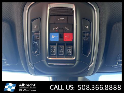 New 2025 Jeep Grand Cherokee Limited image 24