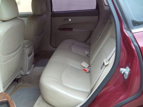 Used 2006 Buick LaCrosse CX FWD image 19