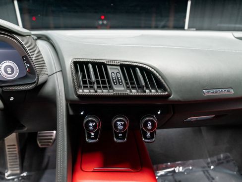 Used 2018 Audi R8 V10 image 48