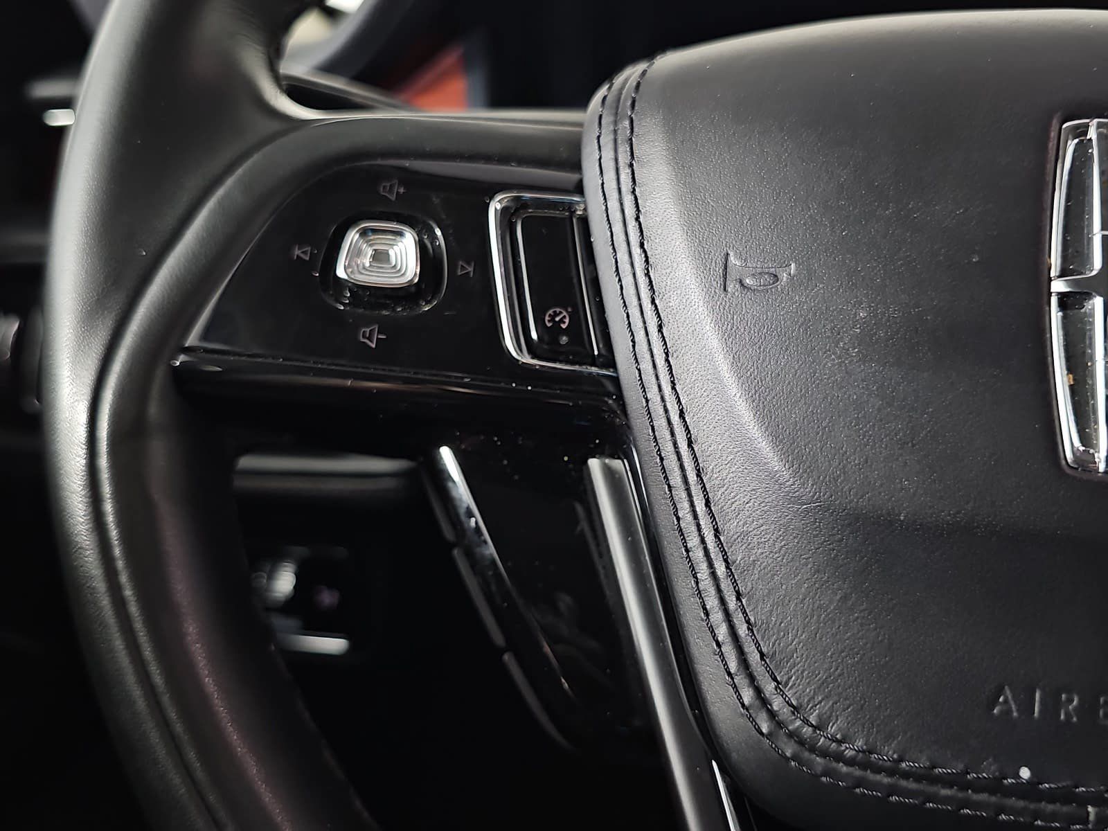 Used 2024 Lincoln Aviator Reserve RWD image 13