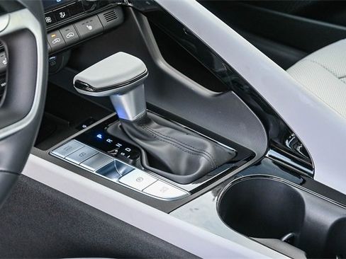 New 2026 Hyundai Elantra Limited image 23