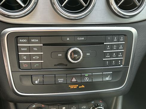 Used 2016 Mercedes-Benz GLA 250 image 30