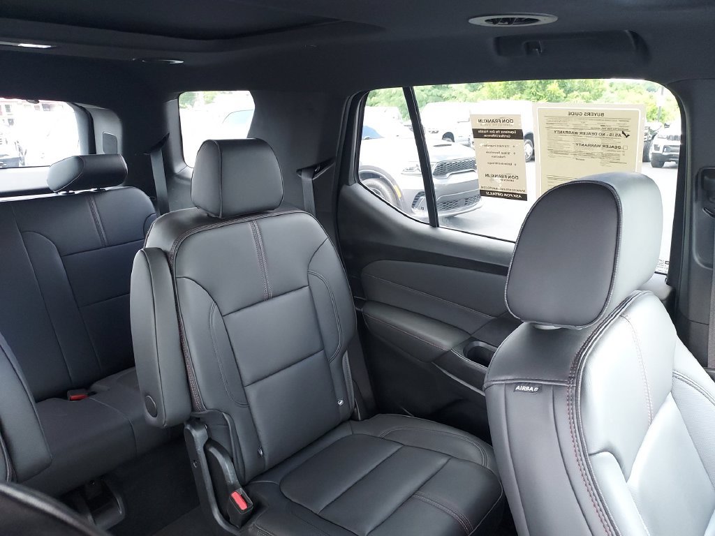 Used 2023 Chevrolet Traverse RS AWD/4WD image 16