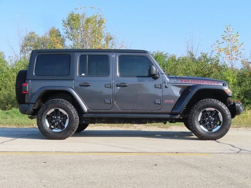 Used 2018 Jeep Wrangler Unlimited Rubicon image 2