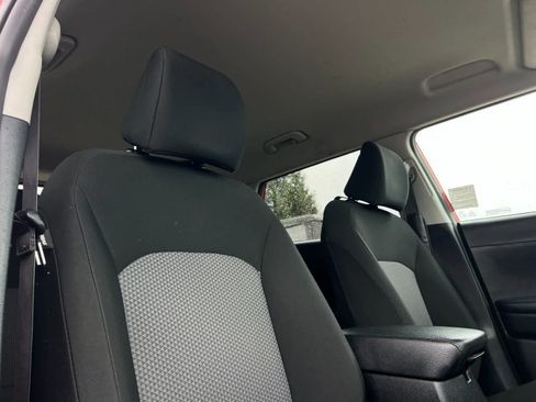 Used 2022 Kia Soul LX w/ Technology Package FWD image 18