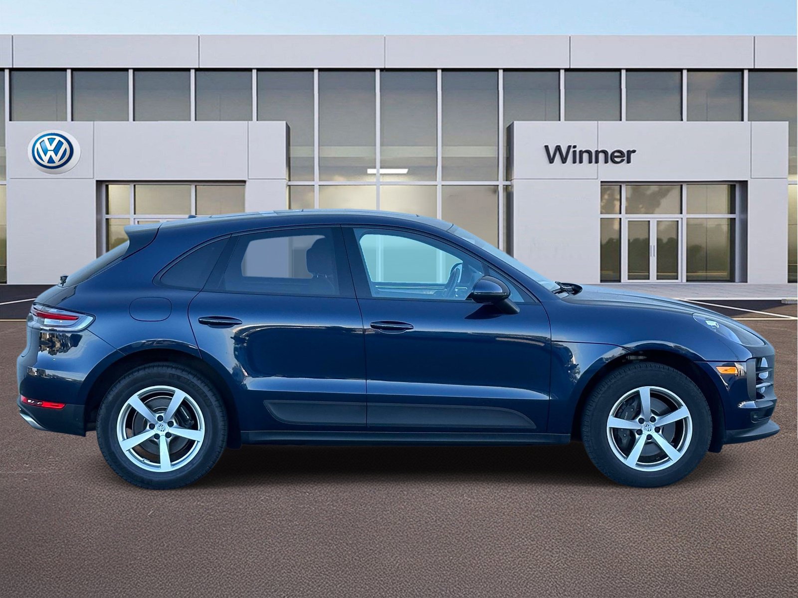 Used 2021 Porsche Macan AWD/4WD image 6