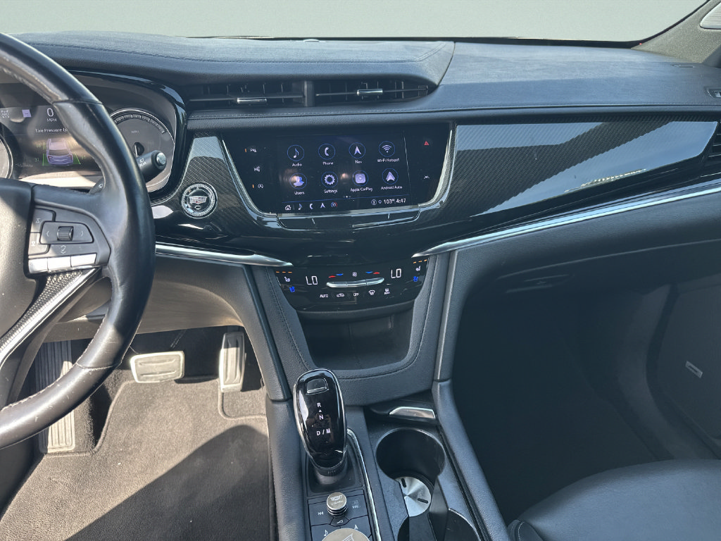Used 2023 Cadillac XT6 Sport w/ Technology Package AWD/4WD image 16