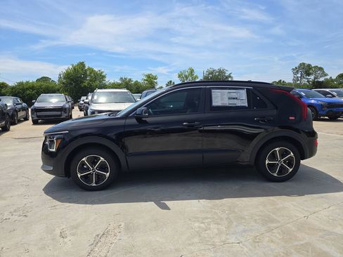 New 2026 Kia Niro EX FWD image 5