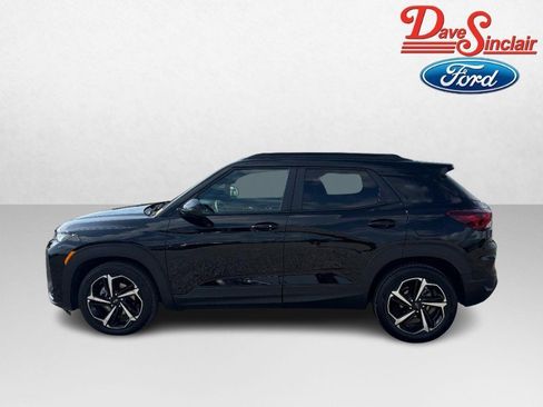 Used 2022 Chevrolet TrailBlazer RS w/ Sun and Liftgate Package FWD image 10