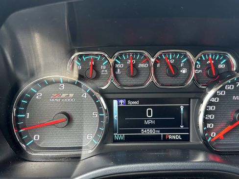 Used 2019 Chevrolet Silverado 1500 LT w/ All Star Edition image 32