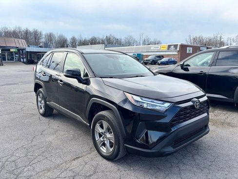 Used 2025 Toyota RAV4 XLE w/ Weather Package image 4