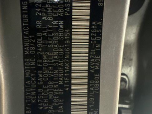 Used 2022 Toyota Camry XLE image 12