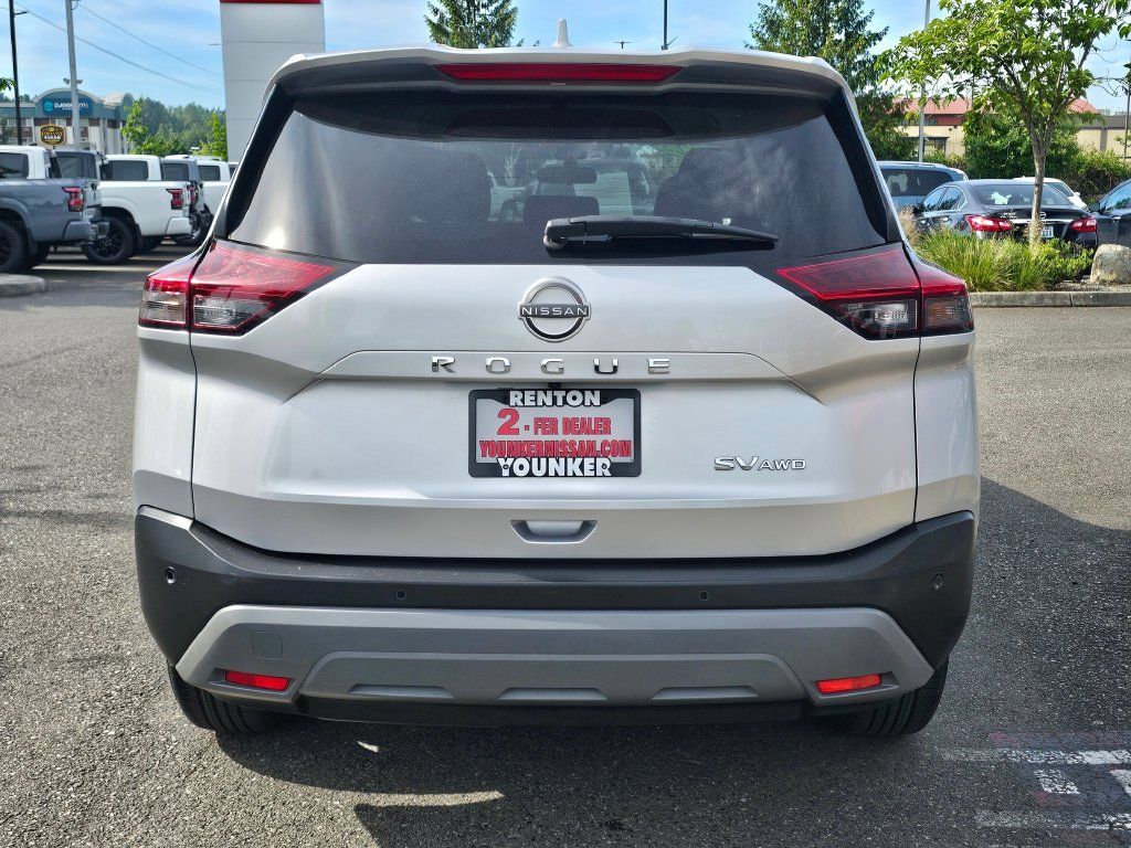 Used 2023 Nissan Rogue SV AWD/4WD image 6