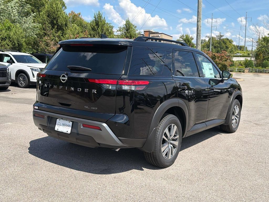 New 2026 Nissan Pathfinder SL AWD/4WD image 3