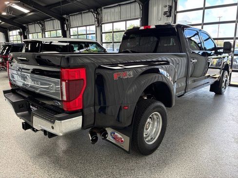 Used 2022 Ford F350 King Ranch w/ King Ranch Ultimate Package image 3