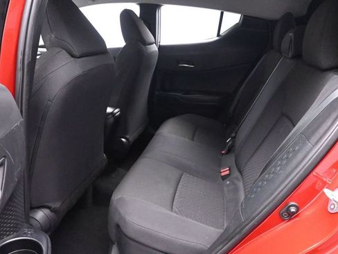 Used 2020 Toyota C-HR LE FWD image 14