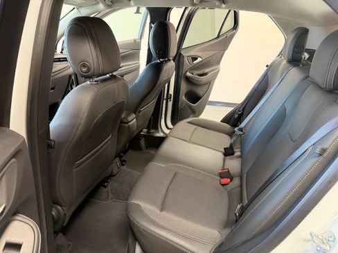 Used 2025 Buick Encore GX Preferred AWD/4WD image 27