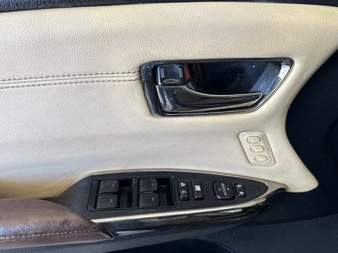 Used 2014 Toyota Avalon Limited FWD image 11