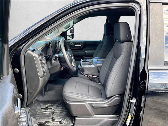 Used 2020 Chevrolet Silverado 2500 Custom w/ Custom Value Package AWD/4WD image 29